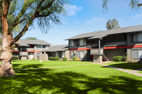 This image shows the exterior photo of Northpointe Apartments